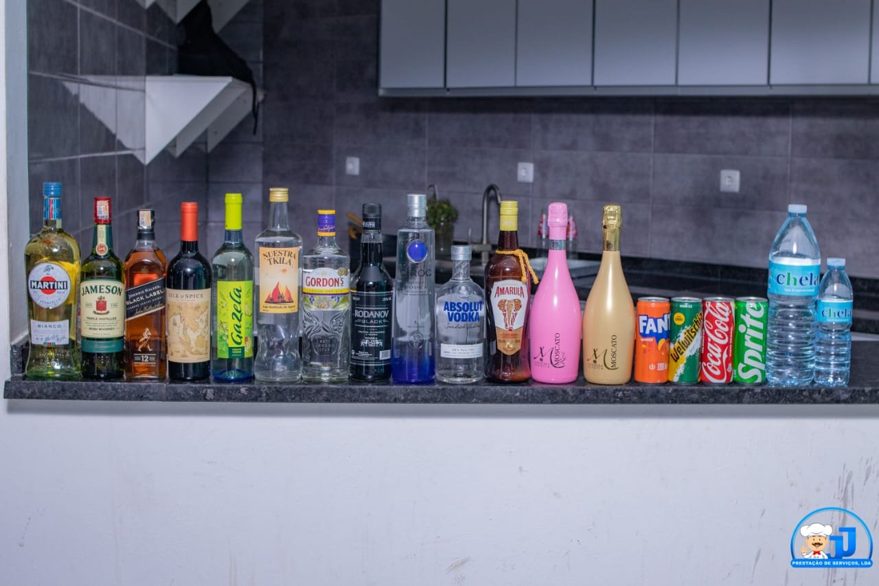 Buffet, Bebidas e Cooktleis.